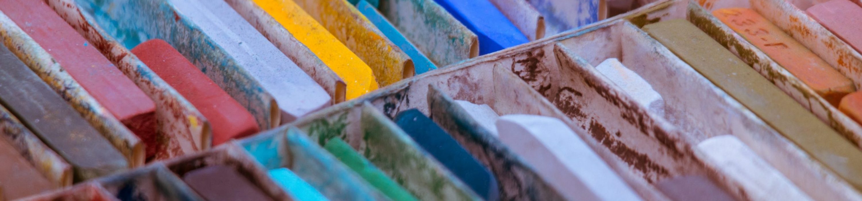 steve-johnson-ZPfSHikoQFY-unsplash Craies de couleur